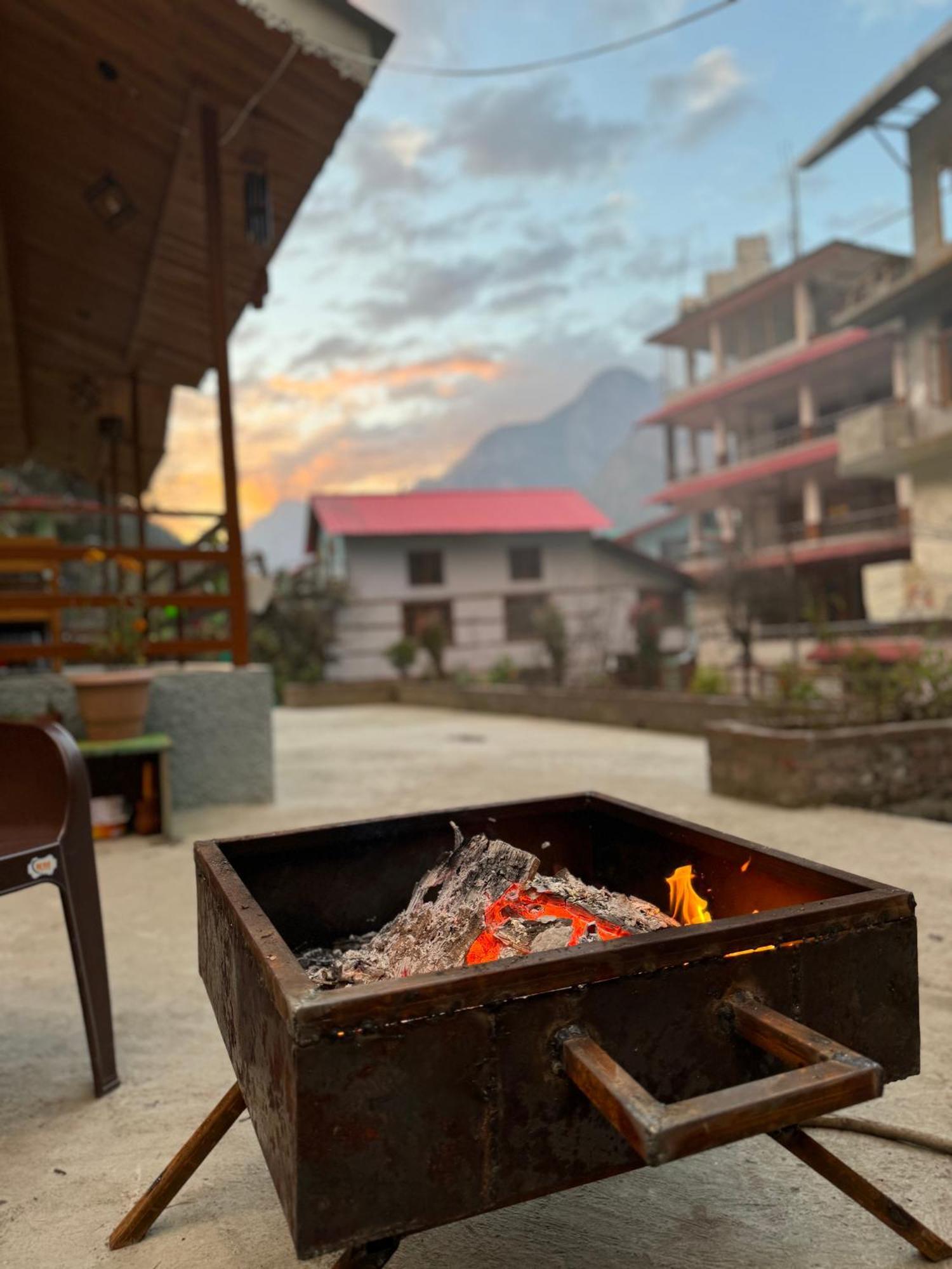 Delight Homestay Kasol Extérieur photo